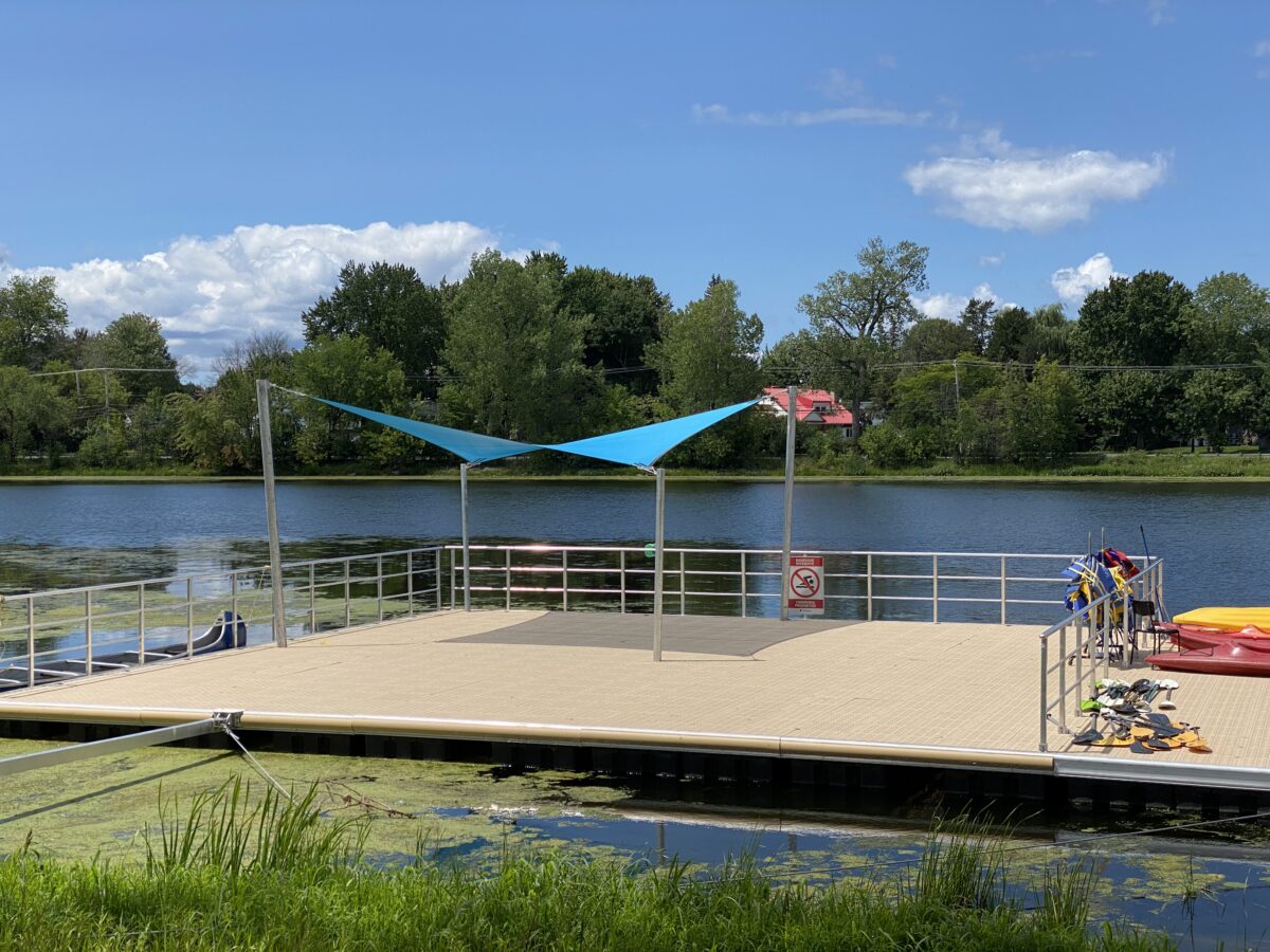 Châteauguay City, shade sail on dock – Shade sail